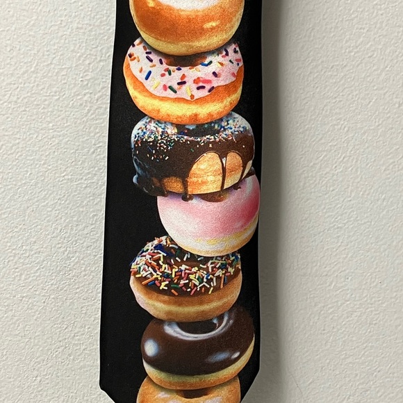 Donut Necktie Sprinkles Neck Tie American Traditions Black Men's Neck Wear NEW - Picture 2 of 7